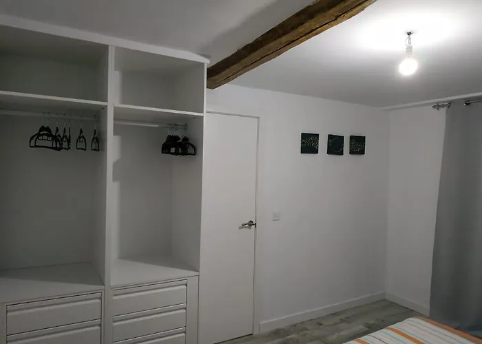 Atico 3ºa A 200M Catedral,Playstation 4 Y Netflix